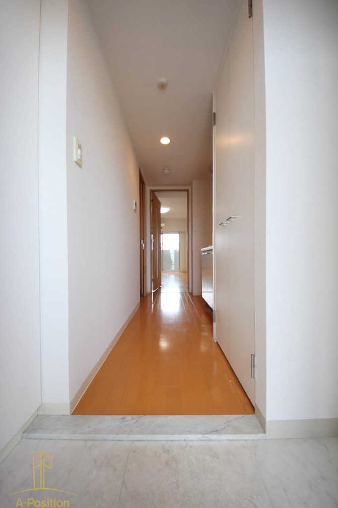 玄関　ルクレ京橋