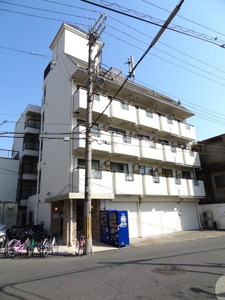 建物外観　★頼もしい外観★