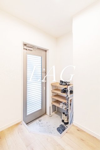 玄関　玄関です。