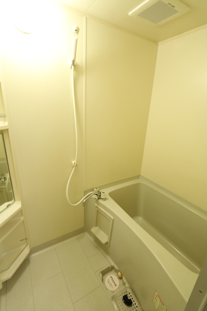 バス・シャワールーム　☆バス・トイレ別☆