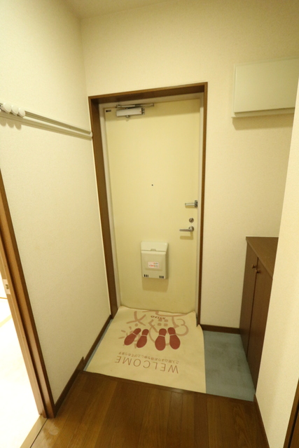 玄関　☆ドアポストあり☆