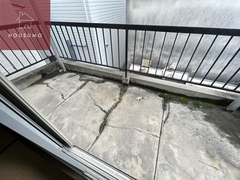 バルコニー　陽当たり良好なバルコニーです