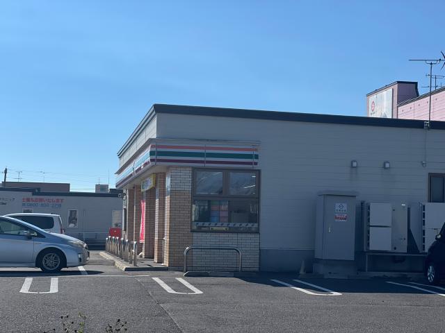 コンビニ　セブンイレブン釧路鳥取北5丁目店（コンビニ）まで312m