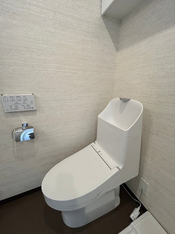 トイレ　別部屋参考