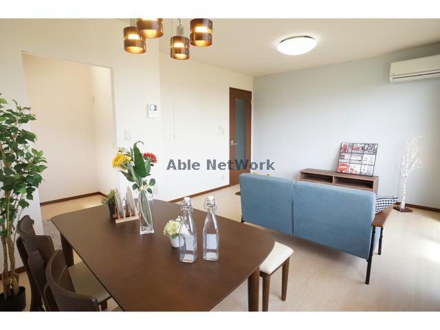 居室・リビング　家具はイメージです