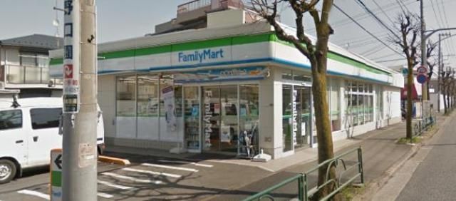 コンビニ　ファミリーマート保谷町五丁目店（コンビニ）まで620m