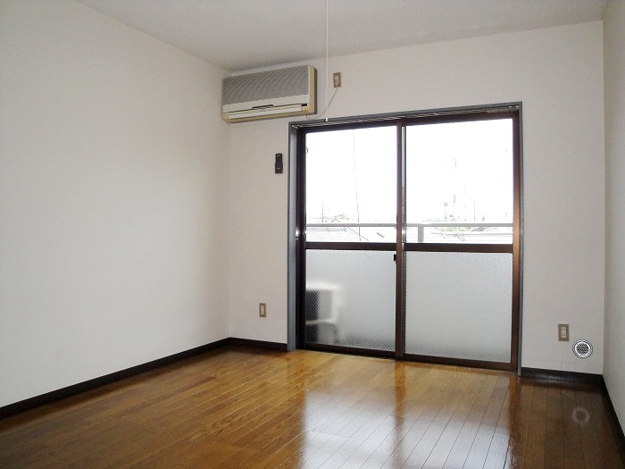 居室・リビング　画像は同物件別部屋です