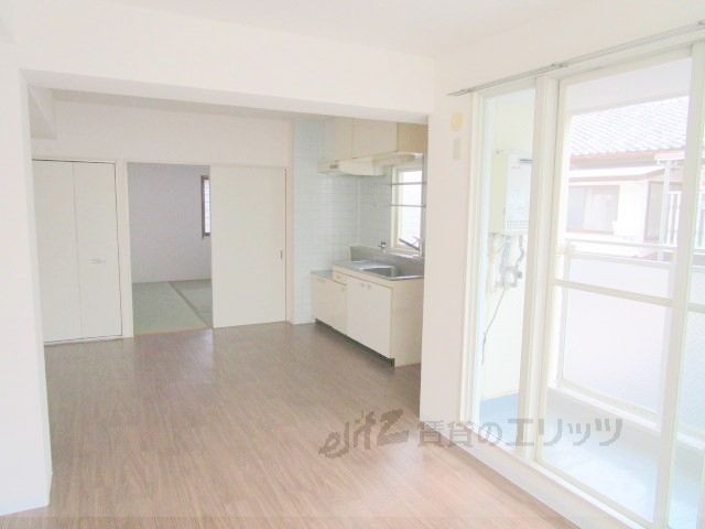 居室・リビング　リビング