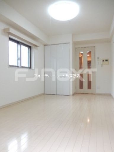 居室・リビング　別号室参考写真