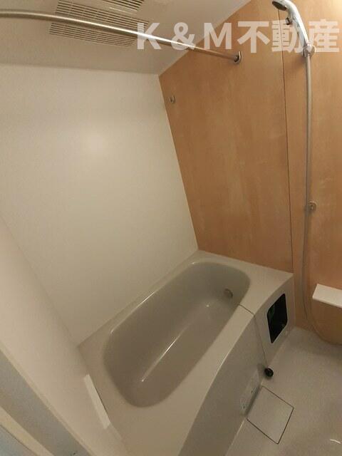 バス・シャワールーム　お風呂で日々の疲れを落としましょう