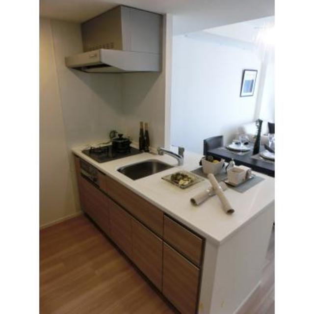 キッチン　※写真は同タイプ住戸です。