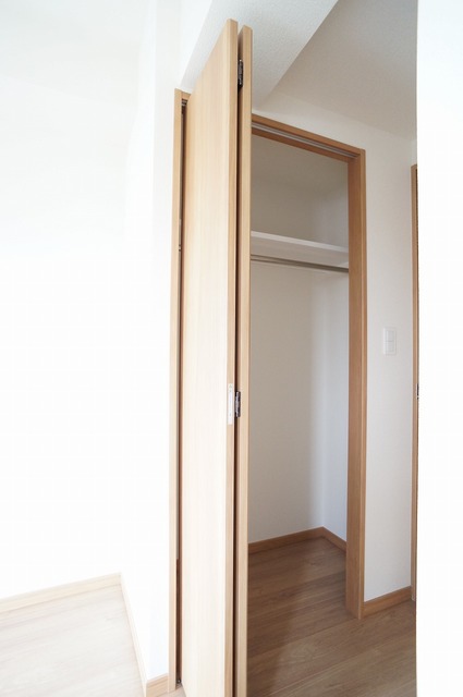 収納　参考写真（同建物別部屋のものです）