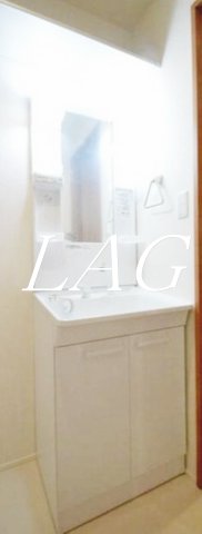 洗面設備　独立洗面台です。