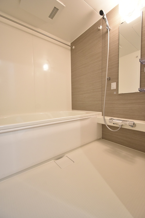 バス・シャワールーム　１坪風呂