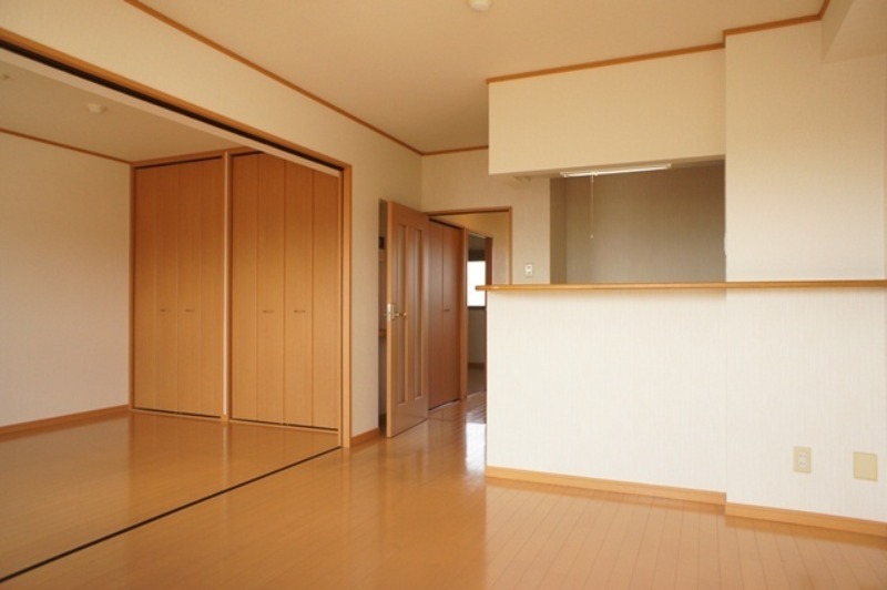 居室・リビング　図面と現状に相違がある場合には現状を優先