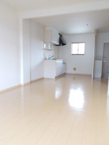 居室・リビング　きれいな内装です