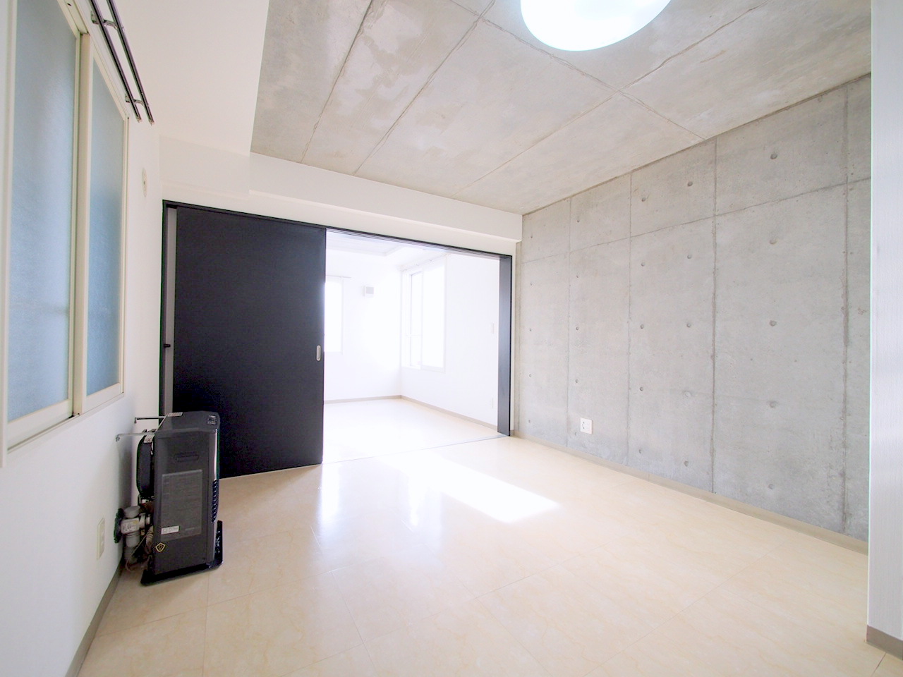 居室・リビング　広々リビングです♪