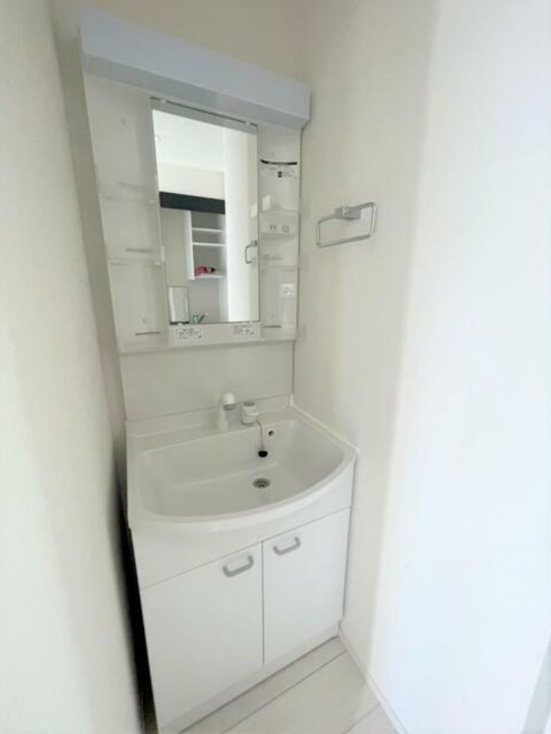 洗面設備　嬉しい独立洗面化粧台付☆（同一仕様写真）