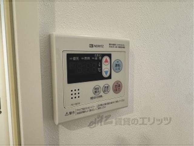 その他設備　給湯器リモコン
