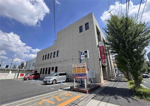 銀行　三菱UFJ銀行平針支店（銀行）まで700m