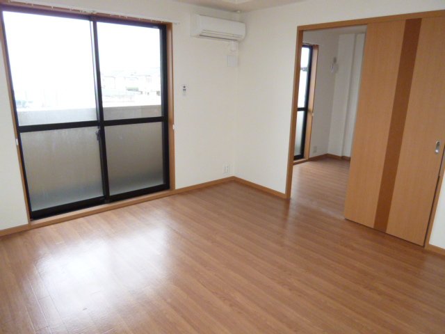 居室・リビング　リビング