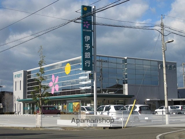 銀行　伊予銀行壬生川支店（銀行）まで627m