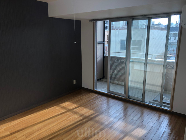 居室・リビング　※同タイプの他のお部屋です