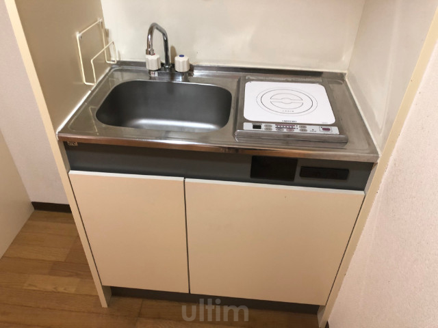 キッチン　※同タイプの他のお部屋です