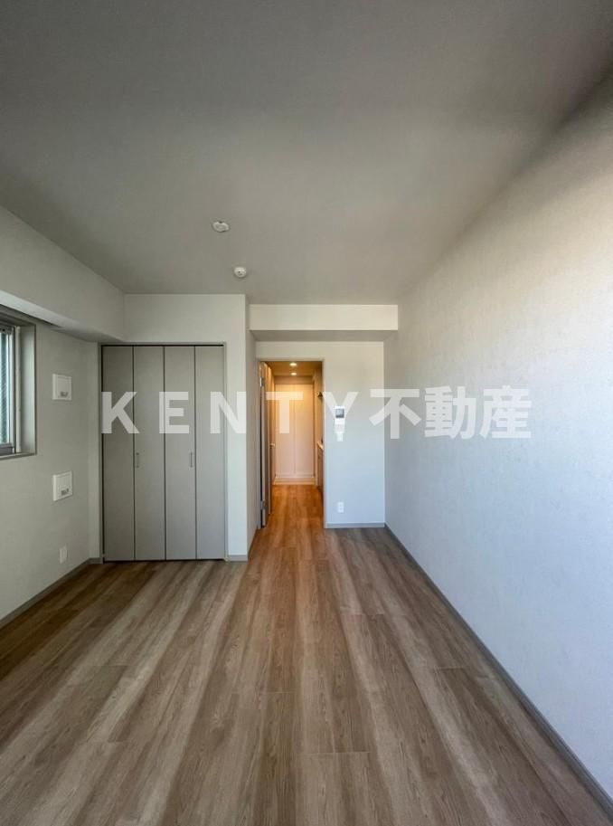 その他部屋・スペース　広くて明るい寝室