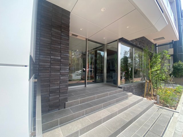 エントランス　エントランス