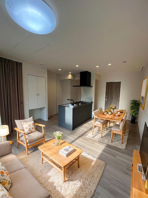 居室・リビング　ＣＧ画像の為実際は家具・家電の設置無し。