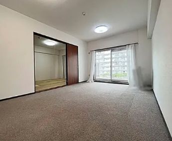 居室・リビング　ゆったりとした居間です