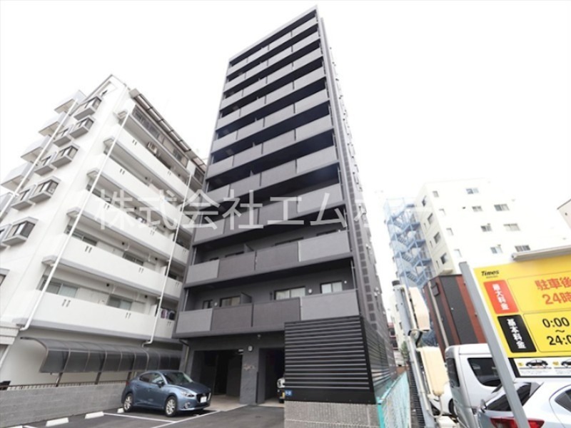 建物外観　オートロック　防犯カメラ　宅配BOX付