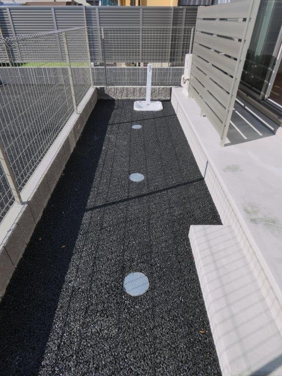 庭　図面と現状に相違がある場合には現状を優先