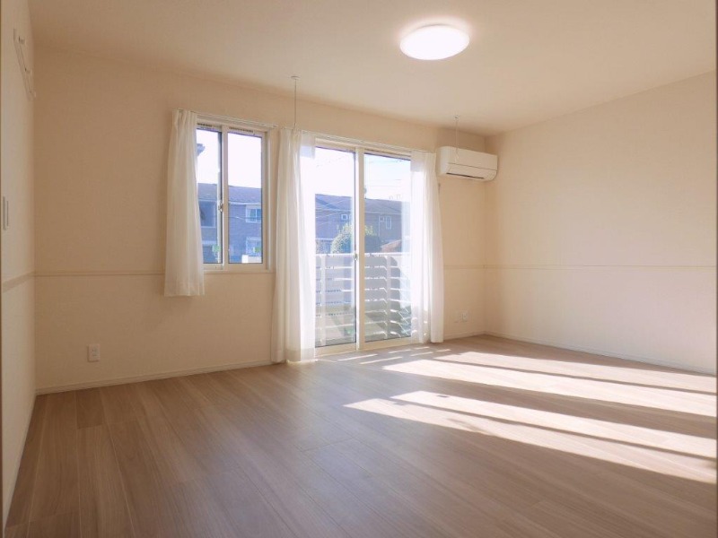 居室・リビング　図面と現状に相違がある場合には現状を優先