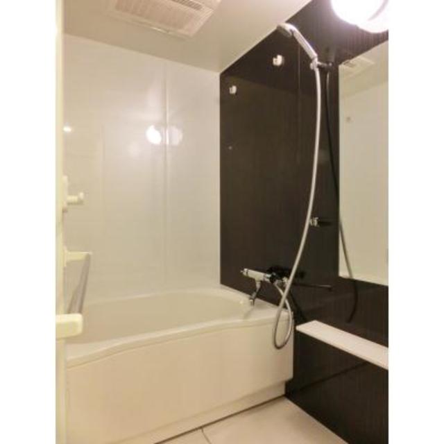 バス・シャワールーム　※写真は同タイプ住戸です。