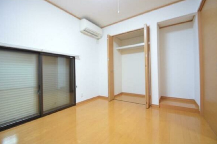 居室・リビング　洋室5.3帖