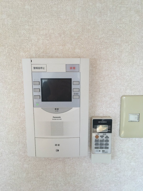 セキュリティ　モニター付きで安心ですね。