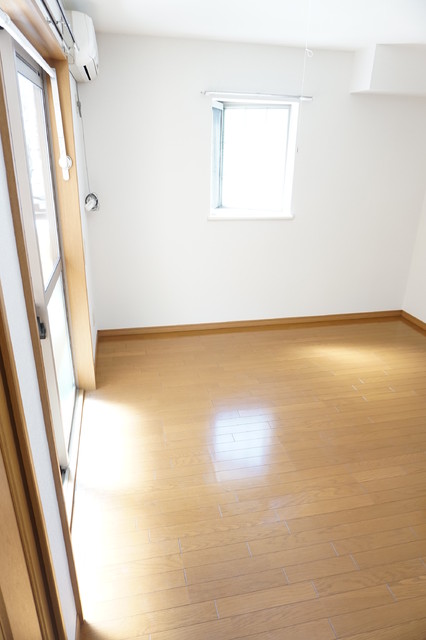 その他部屋・スペース　南向き２面採光の明るい洋室７．５帖