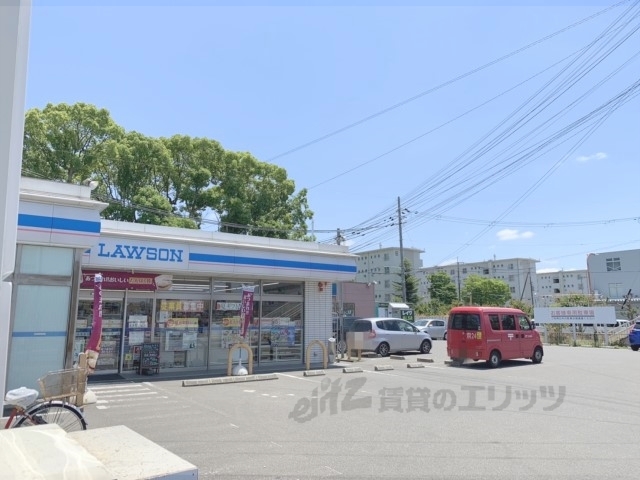コンビニ　ローソン大安寺店（コンビニ）まで320m