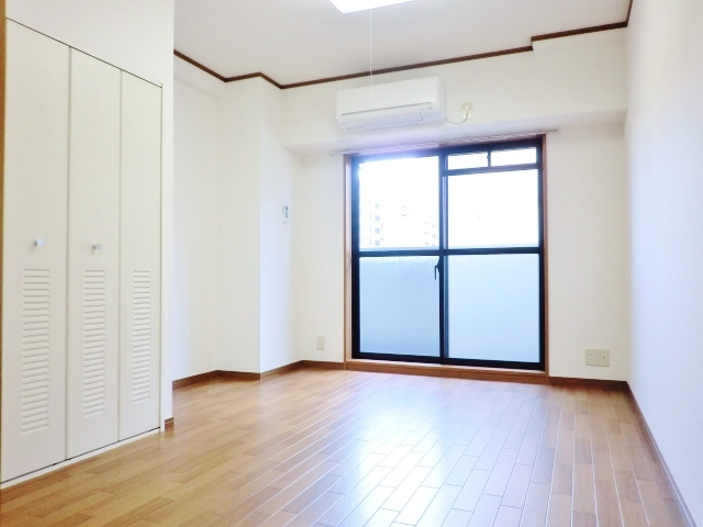 居室・リビング　フローリング