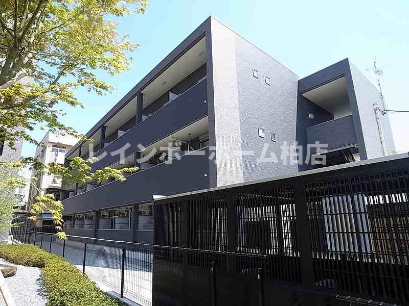 建物外観　落ち着いた雰囲気の外観です