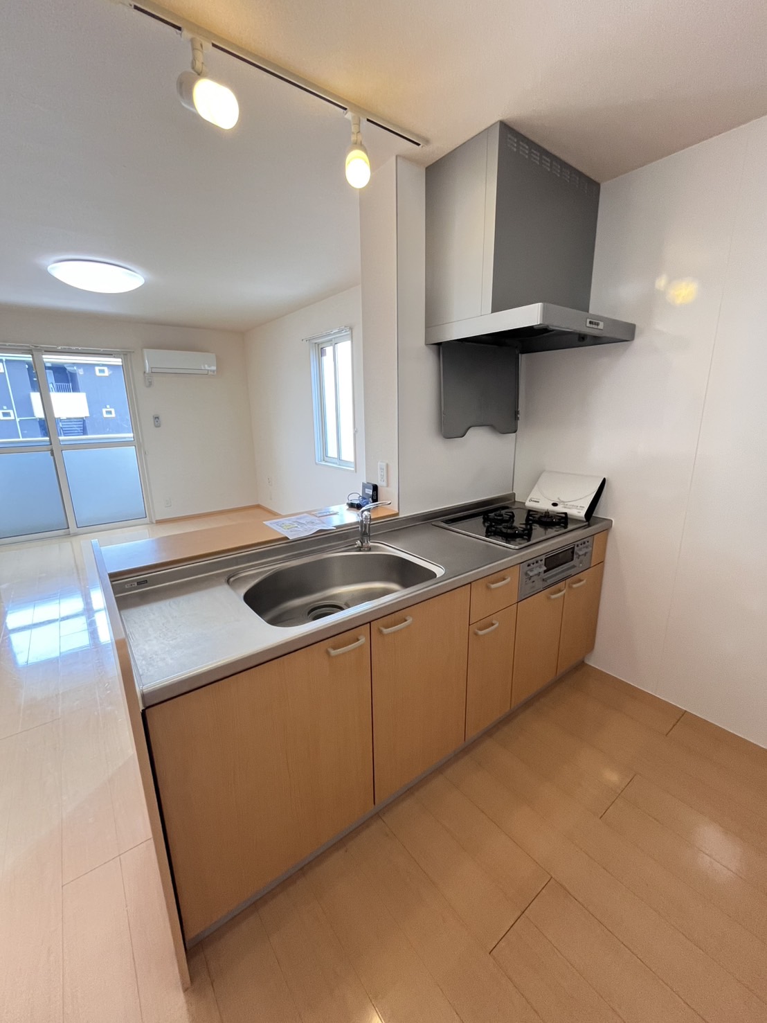 キッチン　反転タイプ