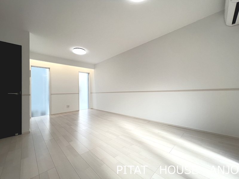 居室・リビング　参考写真C棟（反転タイプ）