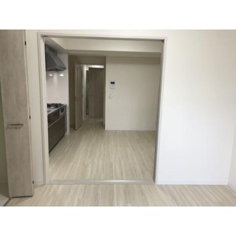 居室・リビング　室内