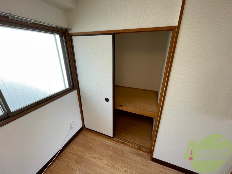 収納　押入を開けてみました。たっぷり入りますね～