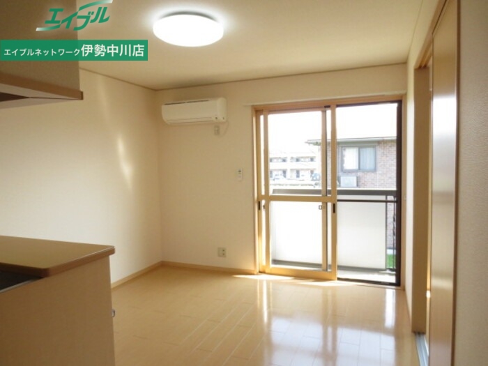 居室・リビング　同タイプのお部屋です。