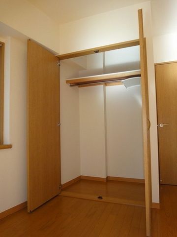 収納　大型クローゼット完備