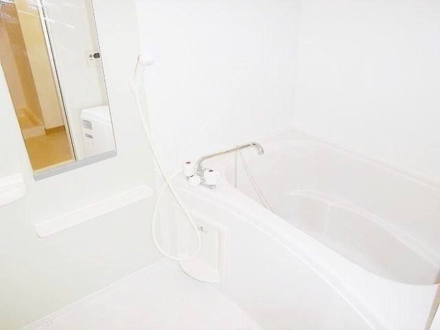 バス・シャワールーム　★追焚、浴室乾燥機付きのお風呂★