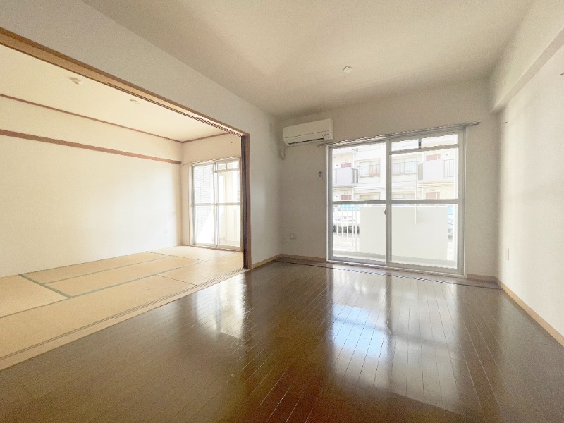 居室・リビング　※他部屋参考写真